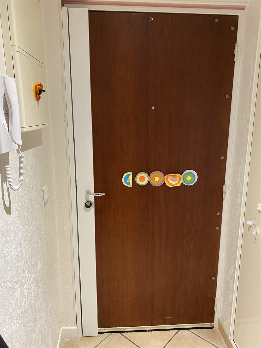 Porte blindée finition bois posée en appartement